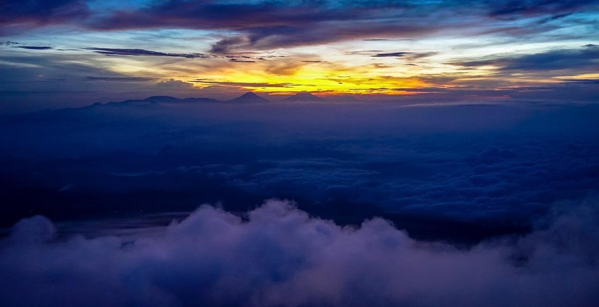 blue hour nature photography