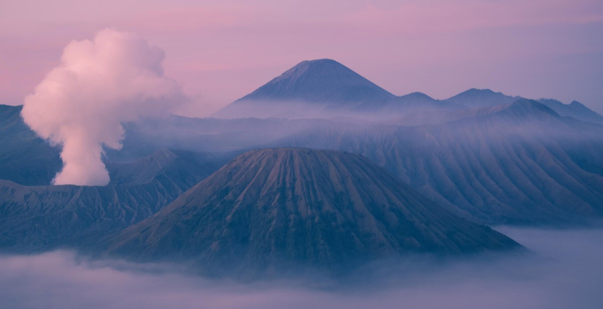 scenic volcano treks